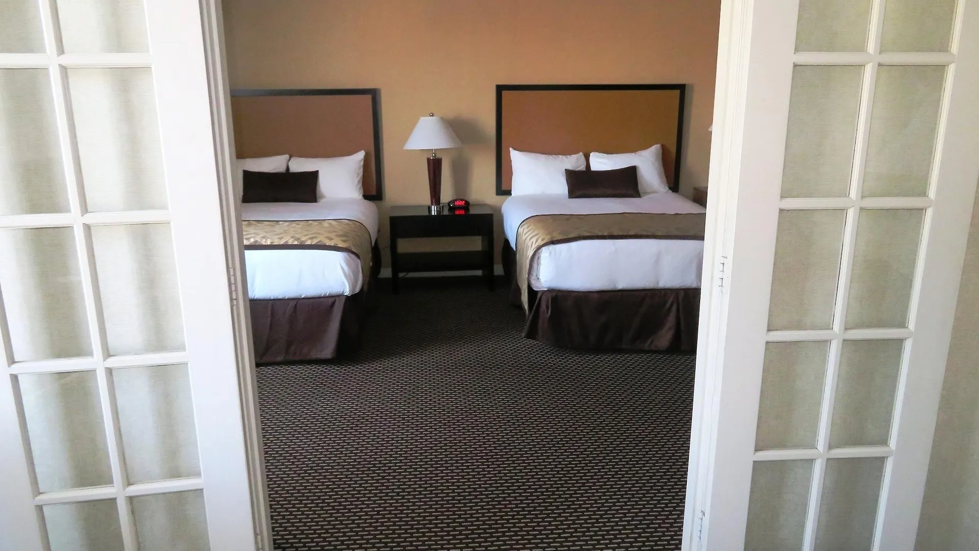 The Skyline Hotel New York